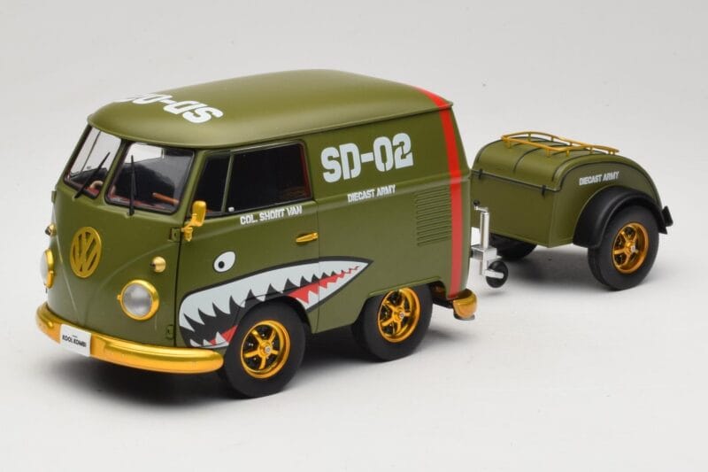Volkswagen Kool Kombi Army Fighter Green Solido 1:18 S1810901 Metaal