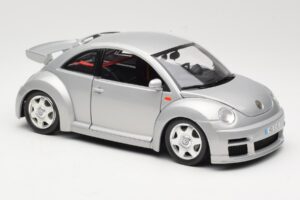 Volkswagen New Beetle RSi Zilver Bburago 1:18 3306 Metaal — afbeelding 6 van 8