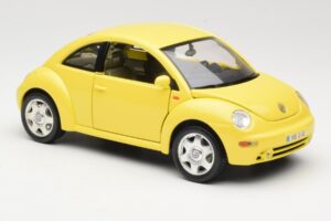 Volkswagen New Beetle Geel Bburago 1:18 BEETLE001 Metaal — afbeelding 6 van 8