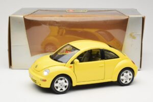 Volkswagen New Beetle Geel Bburago 1:18 BEETLE001 Metaal — afbeelding 8 van 8