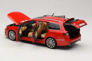 Volkswagen Passat B6 R36 Variant Rood NZG 1:18 KF044-5 Metaal — afbeelding 5 van 8