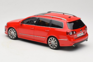 Volkswagen Passat B6 R36 Variant Rood NZG 1:18 KF044-5 Metaal — afbeelding 7 van 8