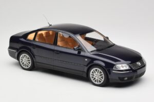 Volkswagen Passat W8 B5.5 Indigo Blue DNA 1:18 DNA000029 Metaal — afbeelding 4 van 6