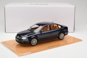 Volkswagen Passat W8 B5.5 Indigo Blue DNA 1:18 DNA000029 Metaal — afbeelding 6 van 6