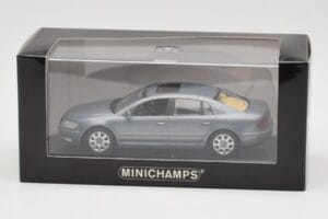 Volkswagen Phaeton Light Blue Metallic Minichamps 1:43 VW002 Metaal — afbeelding 4 van 4
