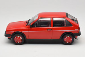 Volkswagen Polo II Coupe Fox MCG 1:18 MCG18523 Metaal — afbeelding 3 van 6