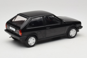 Volkswagen Polo II Coupe G40 Zwart MCG 1:18 MCG18524 Metaal — afbeelding 2 van 6