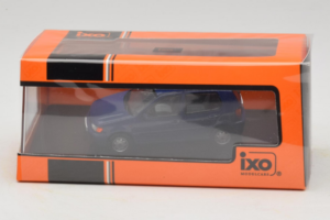 Volkswagen Polo Mk3 Blauw IXO 1:43 CLC579N Metaal — afbeelding 4 van 4