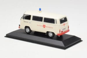 Volkswagen T2 Ambulance Malteser Hilfsdienst Minichamps 1:43 400053092 Metaal — afbeelding 3 van 4