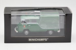 Volkswagen T2b Double Cab Flatbed Stadt Solberg Minichamps 1:43 400053261 Metaal — afbeelding 4 van 4