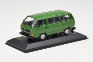 Volkswagen T3 Bus Groen Minichamps 1:43 400055000 Metaal — afbeelding 2 van 4