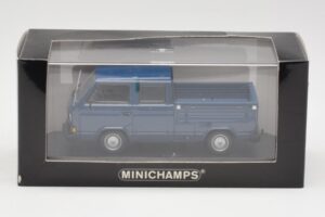 Volkswagen T3 Double Cab Flatbed Blauw Minichamps 1:43 400055260 Metaal — afbeelding 4 van 4