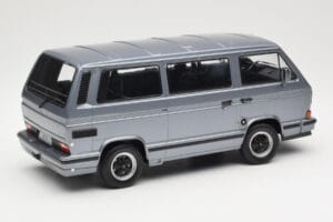 Volkswagen T3 Porsche B32 Minibus Blauw KK-Scale 1:18 KKDC180221 Metaal — afbeelding 2 van 6