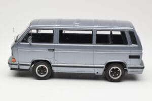Volkswagen T3 Porsche B32 Minibus Blauw KK-Scale 1:18 KKDC180221 Metaal — afbeelding 3 van 6