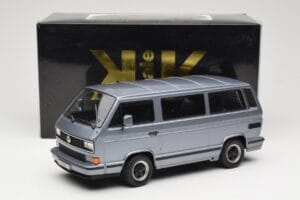 Volkswagen T3 Porsche B32 Minibus Blauw KK-Scale 1:18 KKDC180221 Metaal — afbeelding 6 van 6