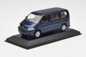 Volkswagen T5 Bus Shadow Blue Minichamps 1:43 842902102 Metaal — afbeelding 2 van 4