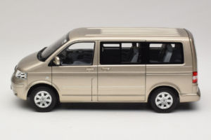Volkswagen T5 Multivan Beige Metallic Norev 1:18 188602 Metaal — afbeelding 3 van 8
