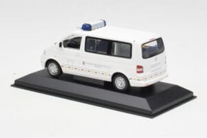 Volkswagen T5 Multivan Bundeswehr Spoedarts Prototype Minichamps 1:43 400052291-P1 Metaal — afbeelding 3 van 4