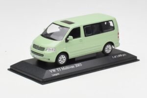 Volkswagen T5 Multivan California Limonengroen Minichamps 1:43 400052201 Metaal — afbeelding 2 van 4