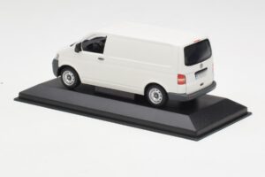 Volkswagen T5 Transporter Wit Minichamps 1:43 T5002-B Metaal — afbeelding 3 van 4