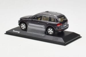 Volkswagen Touareg Grijs Minichamps 1:43 TOUAREG001 Metaal — afbeelding 3 van 4