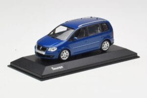Volkswagen Touran Blauw Minichamps 1:43 TOURAN002 Metaal — afbeelding 2 van 4