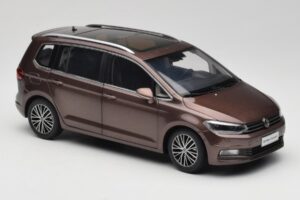 Volkswagen Touran 5T Bruin Paudi Model 1:18 ZVE000003BRA Metaal — afbeelding 6 van 8