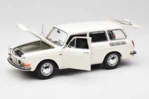 Volkswagen Type 3 1600 L Variant Politie Minichamps 1:18 100051091 Metaal — afbeelding 2 van 8