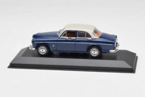 Volvo 121 Amazon Blauwgrijs Minichamps 1:43 430171060 Metaal