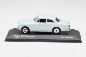 Volvo 121 Amazon Helder Blauw Minichamps 1:43 430171007 Metaal