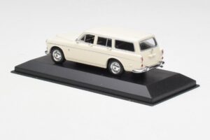 Volvo 121 Amazon Stationwagon Wit Minichamps 1:43 430171010 Metaal — afbeelding 3 van 4