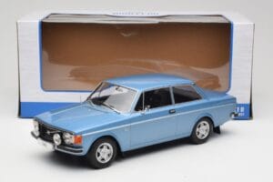 Volvo 142 Lichtblauw MCG 1:18 MCG18444 Metaal — afbeelding 6 van 6