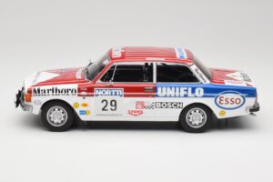 Volvo 142 #29 M. Alen / I. Kivimaki Rally 1000 Lakes 1973 MCG 1:18 MCG18528R Metaal — afbeelding 3 van 6