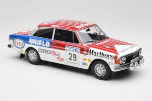 Volvo 142 #29 M. Alen / I. Kivimaki Rally 1000 Lakes 1973 MCG 1:18 MCG18528R Metaal — afbeelding 4 van 6