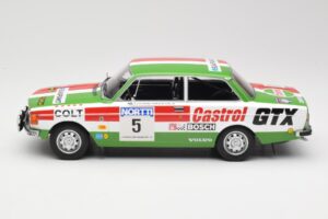 Volvo 142 #5 H. Mikkola / E. Rautanen Rally 1000 Lakes 1973 MCG 1:18 MCG18529R Metaal — afbeelding 3 van 6