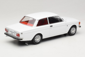Volvo 142 Wit MCG 1:18 MCG18445 Metaal — afbeelding 2 van 6