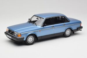 Volvo 240 GL Blauw Metallic Minichamps 1:18 155171404 Metaal