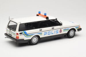 Volvo 240 GL Stationwagen Polis Sweden Minichamps 1:18 155171480 Metaal — afbeelding 2 van 6