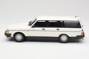 Volvo 240 GL Stationwagen Wit Minichamps 1:18 155171412 Metaal — afbeelding 3 van 6