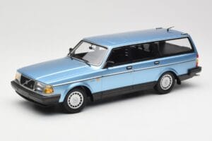 Volvo 240 GL Estate Blue Metallic Minichamps 1:18 155171414 Metaal
