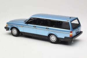 Volvo 240 GL Estate Blue Metallic Minichamps 1:18 155171414 Metaal — afbeelding 5 van 6