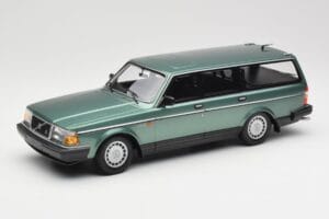 Volvo 240 GL Estate Green Metallic Minichamps 1:18 155171410 Metaal