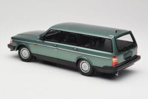 Volvo 240 GL Estate Green Metallic Minichamps 1:18 155171410 Metaal — afbeelding 5 van 6