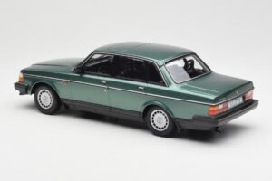 Volvo 240 GL Groen Metallic Minichamps 1:18 155171400 Metaal — afbeelding 5 van 6