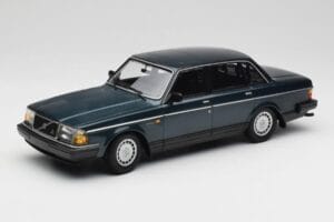 Volvo 240 GL Petrol Metallic Minichamps 1:18 155171407 Metaal