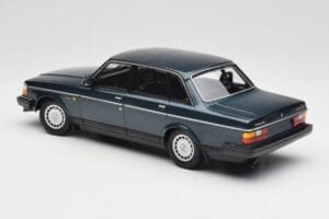 Volvo 240 GL Petrol Metallic Minichamps 1:18 155171407 Metaal — afbeelding 5 van 6