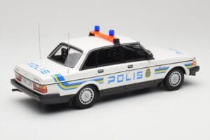 Volvo 240 GL Polis Sweden Minichamps 1:18 155171490 Metaal — afbeelding 2 van 6