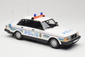 Volvo 240 GL Polis Sweden Minichamps 1:18 155171490 Metaal — afbeelding 4 van 6