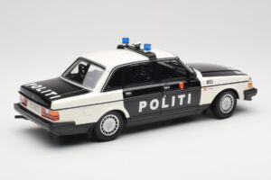 Volvo 240 GL Politi Norway Zwart Minichamps 1:18 155171496 Metaal — afbeelding 2 van 6