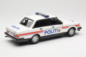 Volvo 240 GL Politi Norway Minichamps 1:18 155171491 Metaal — afbeelding 2 van 6